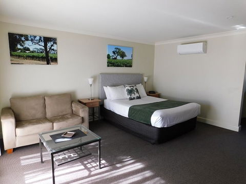Alexander Cameron Suites - Northern Rivers Accommodation 9