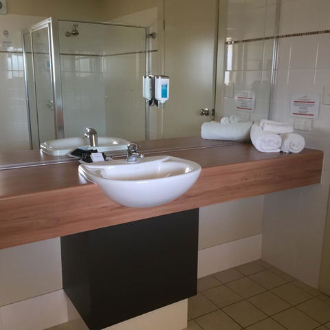 Alexander Cameron Suites - Northern Rivers Accommodation 17