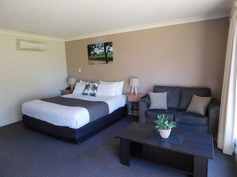 Alexander Cameron Suites - Northern Rivers Accommodation 12