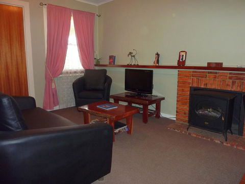 Ruby\'s Cottage - Northern Rivers Accommodation 3