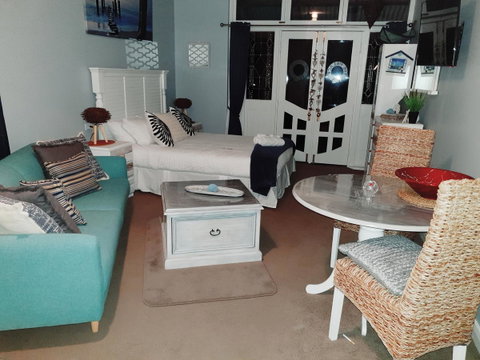 Court House - Studio - Northern Rivers Accommodation 0