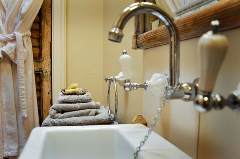 Athelney Cottage Bed And Breakfast - Northern Rivers Accommodation 9