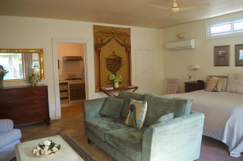 Athelney Cottage Bed And Breakfast - Northern Rivers Accommodation 4