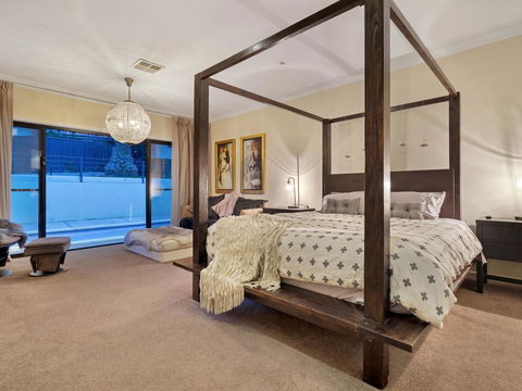 City-Barossa Gateway - Northern Rivers Accommodation 0