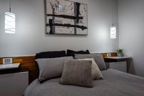 BENGALEE EXECUTIVE TOWNHOUSE- MODERN & STYLISH - Northern Rivers Accommodation 2