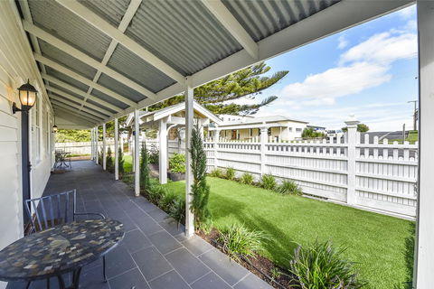 Railway Cottage In Beachport - Northern Rivers Accommodation 6