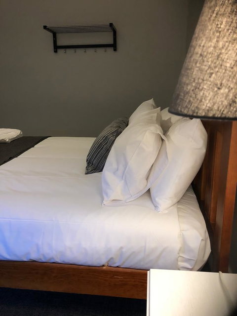 Cornwall Hotel - Northern Rivers Accommodation 9