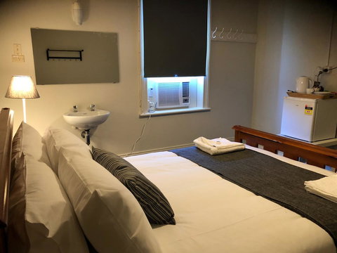 Cornwall Hotel - Northern Rivers Accommodation 16