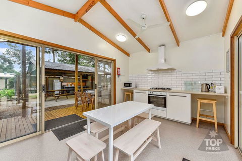 Millicent Hillview Caravan Park - Northern Rivers Accommodation 21