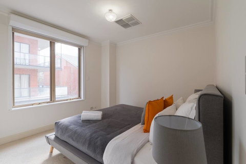 One Bedroom In Adelaideâ€™s East End FREE WIFI*Netflix*Parking - Northern Rivers Accommodation 9