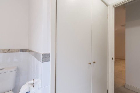 One Bedroom In Adelaideâ€™s East End FREE WIFI*Netflix*Parking - Northern Rivers Accommodation 20
