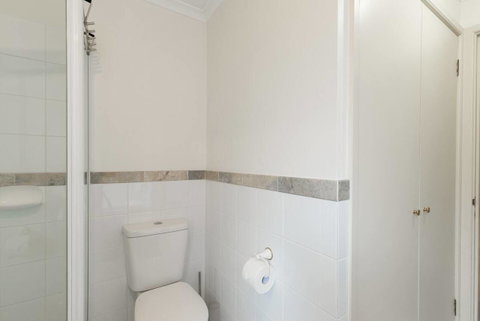 One Bedroom In Adelaideâ€™s East End FREE WIFI*Netflix*Parking - Northern Rivers Accommodation 14