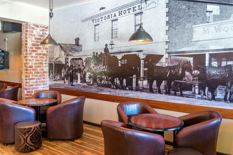 Victoria Hotel Strathalbyn - Northern Rivers Accommodation 23