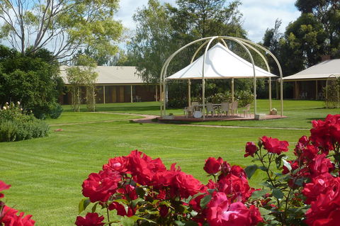 Coonawarra Place Motor Inn - Northern Rivers Accommodation 3