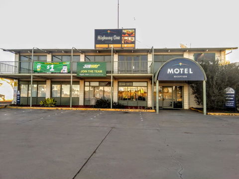 Highway One Motel - Northern Rivers Accommodation 14
