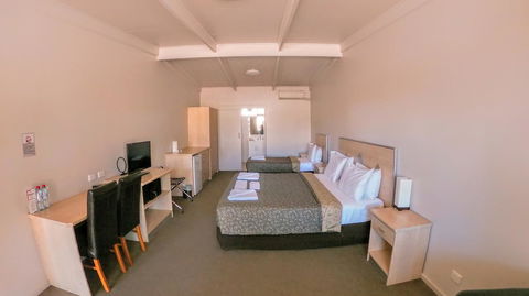 Highway One Motel - Northern Rivers Accommodation 3