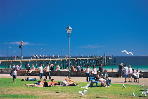 Glenelg Holiday Apartments-Ellis - Northern Rivers Accommodation 11