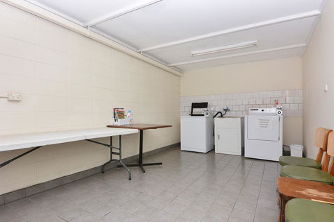 Motel Poinsettia - Northern Rivers Accommodation 8