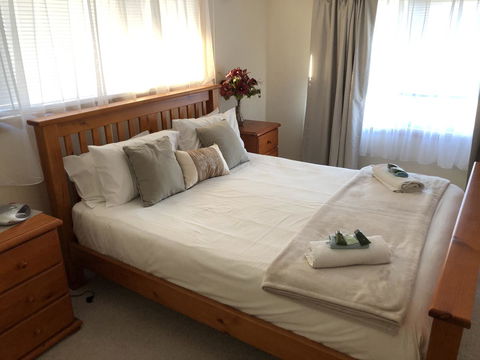Rocks Retreat House With Sea Views - Northern Rivers Accommodation 2