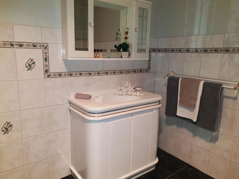 Rocks Retreat House With Sea Views - Northern Rivers Accommodation 15