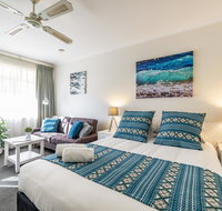 Aqua Waves Glenelg Central Studios - Northern Rivers Accommodation