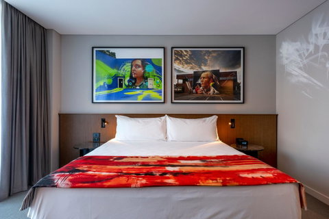 The Adnate Perth - Art Series - Northern Rivers Accommodation 16
