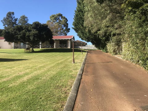 Karri Forest Motel - Northern Rivers Accommodation 2