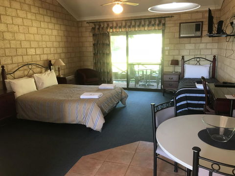 Karri Forest Motel - Northern Rivers Accommodation 8