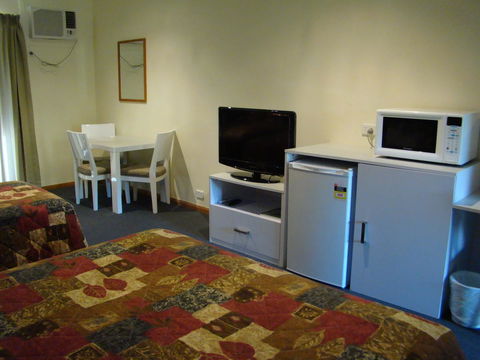 Dunsborough Central Motel - Northern Rivers Accommodation 8