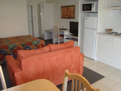Dunsborough Central Motel - Northern Rivers Accommodation 21