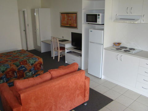 Dunsborough Central Motel - Northern Rivers Accommodation 5