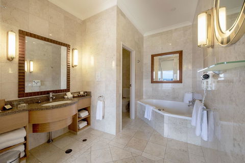 Duxton Hotel Perth - Northern Rivers Accommodation 14