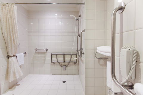 Duxton Hotel Perth - Northern Rivers Accommodation 4