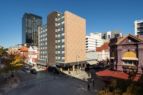 Pensione Hotel Perth - Northern Rivers Accommodation 21