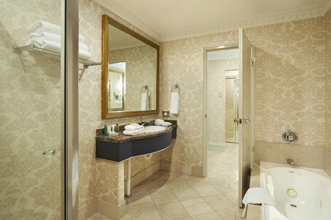 Parmelia Hilton Perth - Northern Rivers Accommodation 5