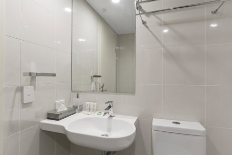 Metro Hotel Perth - Northern Rivers Accommodation 30