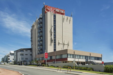 Metro Hotel Perth - Northern Rivers Accommodation 5