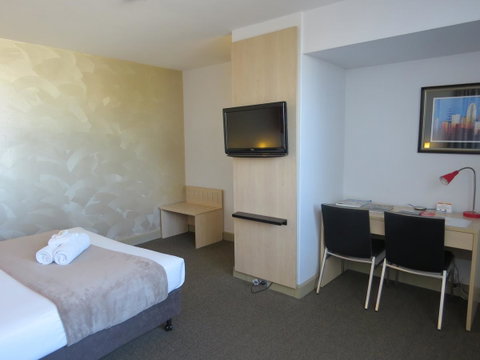 Metro Hotel Perth - Northern Rivers Accommodation 42