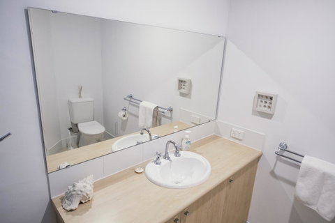 FortyTwo - Oceanside Retreat Busselton - Northern Rivers Accommodation 13