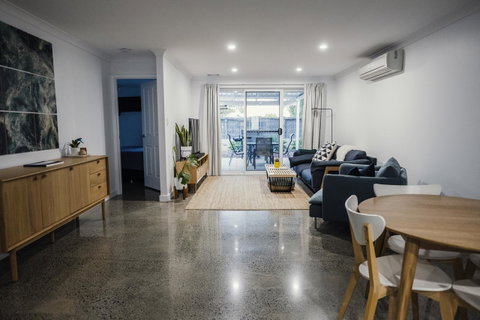 FortyTwo - Oceanside Retreat Busselton - Northern Rivers Accommodation 0