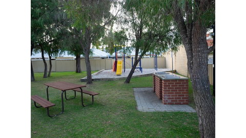 FortyTwo - Oceanside Retreat Busselton - Northern Rivers Accommodation 18