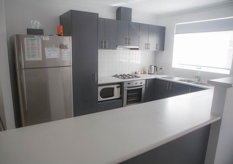 FortyTwo - Oceanside Retreat Busselton - Northern Rivers Accommodation 42
