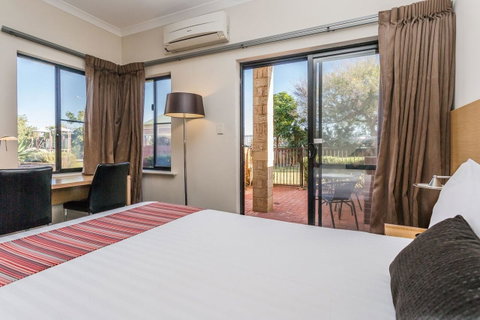 Country Comfort Perth - Northern Rivers Accommodation 30