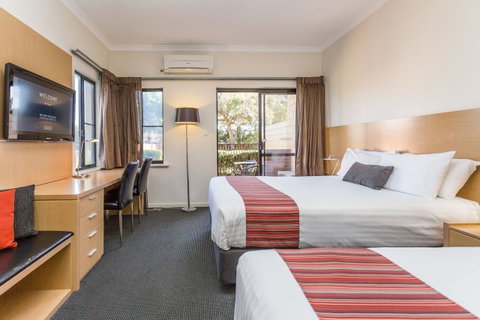 Country Comfort Perth - Northern Rivers Accommodation 32