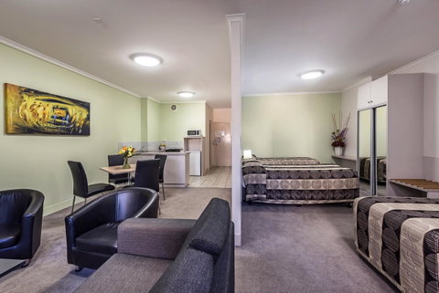 Comfort Inn & Suites Goodearth Perth - Northern Rivers Accommodation 14
