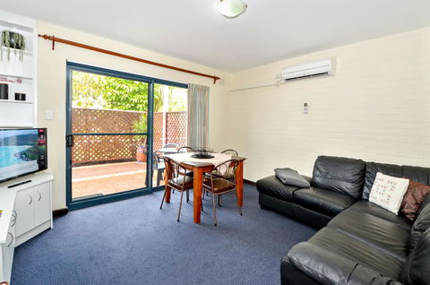 Dolphin Lodge Albany - Self Contained Apartments At Middleton Beach - Northern Rivers Accommodation 10