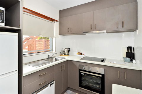 Dolphin Lodge Albany - Self Contained Apartments At Middleton Beach - Northern Rivers Accommodation 31