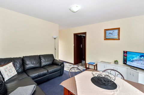 Dolphin Lodge Albany - Self Contained Apartments At Middleton Beach - Northern Rivers Accommodation 26
