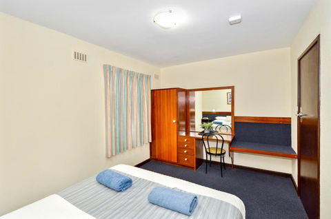 Dolphin Lodge Albany - Self Contained Apartments At Middleton Beach - Northern Rivers Accommodation 25