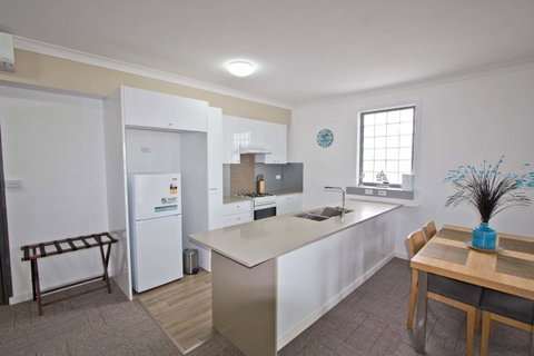 Morisset Serviced Apartments - Northern Rivers Accommodation 33